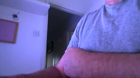 davesu12345 online show from February 2025 08:20:01 AM