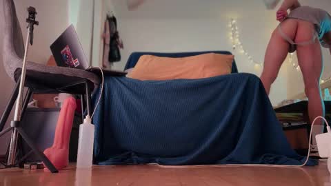 Davey online show from November 2025 05:05:02 PM