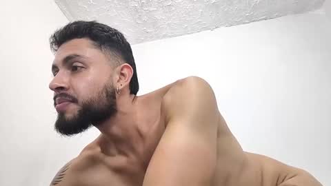 Snapshot of davgostoso chatting on November 2025 05:39:02 AM Dave y Salvatore online show from November 2025 05:39:02 AM