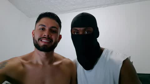 Snapshot of davgostoso chatting on December 2025 12:18:02 AM Dave y Salvatore online show from December 2025 12:18:02 AM