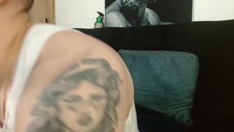 Twitter davidsanctum online show from November 2025 08:27:02 PM