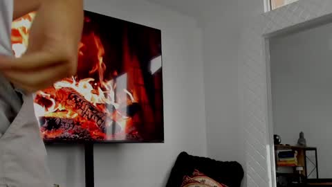 Hey im David that loves to explore and speak their fantasies. Very open talktative and nice. Feel free to chat with me online show from January 2025 12:59:02 PM