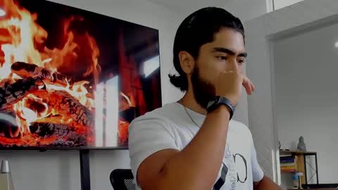 Hey im David that loves to explore and speak their fantasies. Very open talktative and nice. Feel free to chat with me online show from January 2025 04:00:01 PM