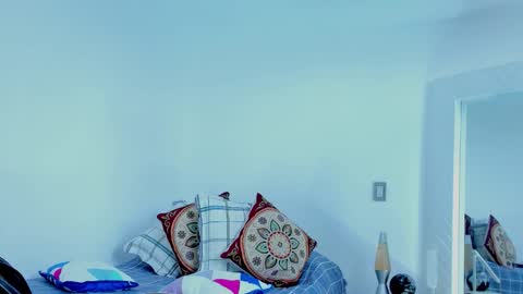 Hey im David that loves to explore and speak their fantasies. Very open talktative and nice. Feel free to chat with me online show from November 2025 12:00:02 PM