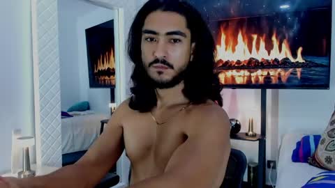 Snapshot of david_johnson372 chatting on April 2026 01:16:02 AM Hey im David that loves to explore and speak their fantasies. Very open talktative and nice. Feel free to chat with me online show from April 2026 01:16:02 AM