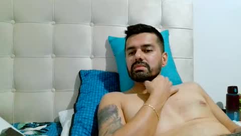 Snapshot of davidmedellin60 chatting on November 2025 11:51:01 PM davidmedellin60 online show from November 2025 11:51:01 PM