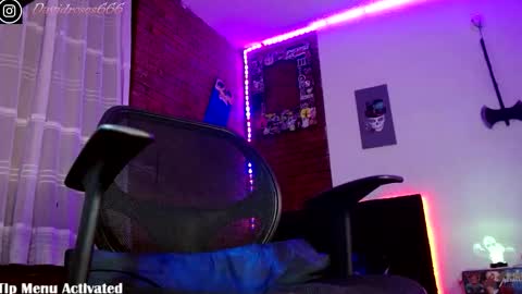 Snapshot of davidroses420 chatting on November 2025 05:40:02 AM online show from November 2025 05:40:02 AM