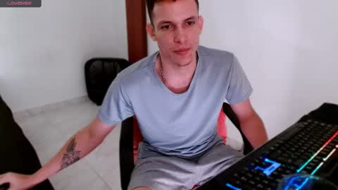 davidsalazar33 online show from September 2025 09:25:01 PM