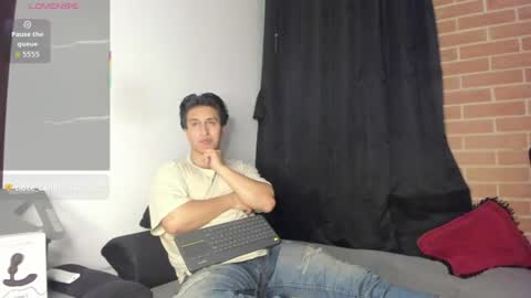 Snapshot of davidx_x21 chatting on June 2026 07:57:01 AM davidx_x21 online show from June 2026 07:57:01 AM