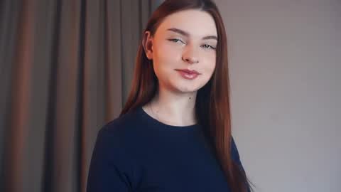 Snapshot of davinagreengo chatting on April 2026 10:21:02 PM Louise online show from April 2026 10:21:02 PM
