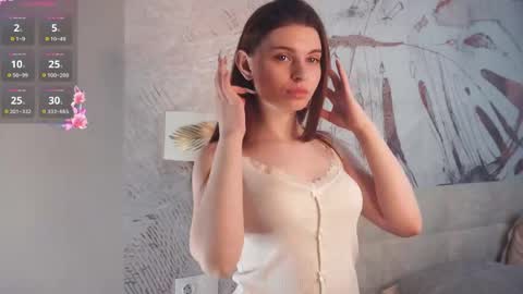 Snapshot of davinagreengo chatting on April 2026 11:03:02 PM Louise online show from April 2026 11:03:02 PM