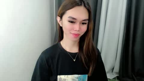 Snapshot of davinascott_03 chatting on October 2025 10:49:02 PM Davina online show from October 2025 10:49:02 PM