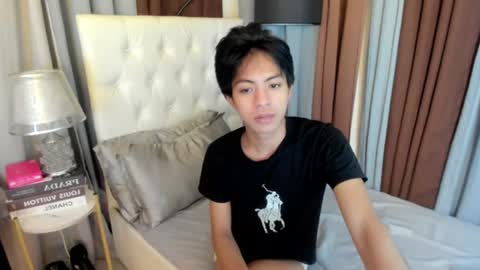 Snapshot of davincihugecock chatting on July 2026 06:10:02 PM daniel online show from July 2026 06:10:02 PM