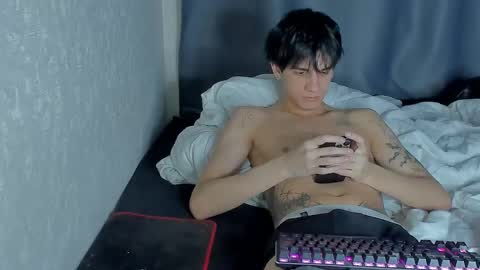 Snapshot of davisross chatting on October 2025 04:37:01 AM davis online show from October 2025 04:37:01 AM