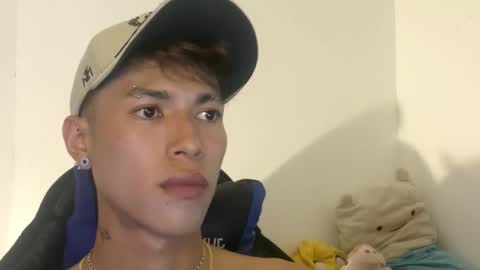 Snapshot of daxonreyy_ chatting on March 2026 06:50:02 AM Daxon online show from March 2026 06:50:02 AM