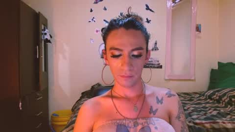 Snapshot of dayanna_01_ chatting on April 2026 08:04:02 PM dayanna_01_ online show from April 2026 08:04:02 PM