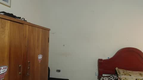 Dylon online show from December 2025 06:14:01 PM