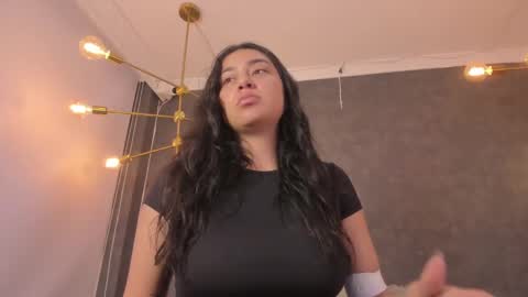 DAYRA ANGELS online show from November 2025 05:24:01 PM