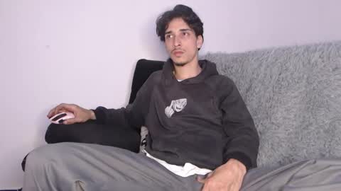 dazzayy online show from October 2025 01:25:01 AM