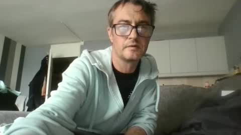 Dazzill online show from September 2025 03:39:02 PM