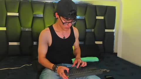 Snapshot of deamon_black chatting on April 2026 12:06:01 AM deamon_black online show from April 2026 12:06:01 AM