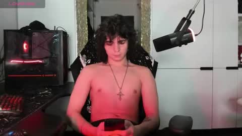 Snapshot of dean_raven chatting on August 2026 01:41:02 AM dean_raven online show from August 2026 01:41:02 AM