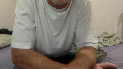 deanofflove221000 online show from April 2026 02:23:01 AM