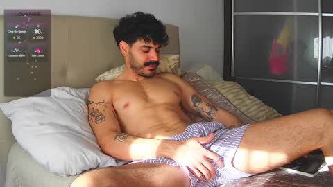 Snapshot of dearsweetboyz chatting on January 2025 10:41:02 AM Pablo online show from January 2025 10:41:02 AM