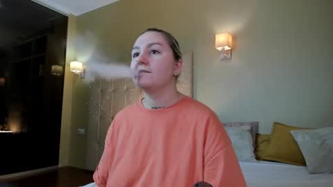 Debbie Mon Tue Fri Sun Sat GMT 3 1000am - 0400pm  online show from December 2024 07:00:02 PM