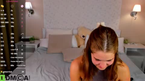 Snapshot of debbie_wools chatting on May 2026 10:50:03 PM Jennifer online show from May 2026 10:50:03 PM