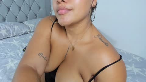 Debora online show from January 2025 10:59:02 AM