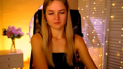 Snapshot of deboralarson chatting on November 2025 03:23:01 AM Debora online show from November 2025 03:23:01 AM