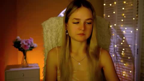 Snapshot of deboralarson chatting on November 2025 03:39:02 AM Debora online show from November 2025 03:39:02 AM