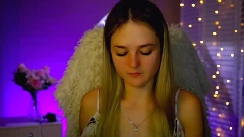 Snapshot of deboralarson chatting on December 2025 03:56:01 AM Debora online show from December 2025 03:56:01 AM