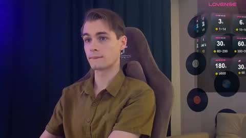 Samuel online show from November 2025 02:20:01 PM