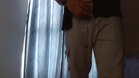 Santiago online show from February 2025 04:44:01 PM