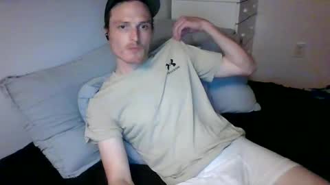 Snapshot of dee4dayz19 chatting on September 2025 03:54:01 AM Dee4dayz online show from September 2025 03:54:01 AM