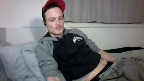 Snapshot of dee4dayz19 chatting on February 2026 03:11:01 AM Dee4dayz online show from February 2026 03:11:01 AM