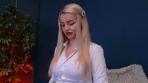 DeeaVIP online show from May 2026 05:34:02 AM