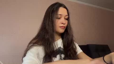 deepcute_ online show from June 2026 12:36:01 PM