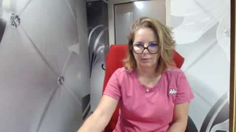 hi guys i m a cute milf i m here for good time and nice people pls be respectfool and enjoy me online show from November 2025 10:41:02 AM