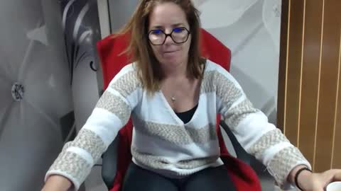 hi guys i m a cute milf i m here for good time and nice people pls be respectfool and enjoy me online show from February 2026 10:47:02 AM