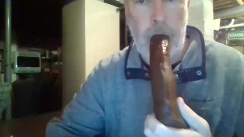Snapshot of deepthroat227 chatting on February 2025 02:51:02 AM Deepthroat My Big Dildos online show from February 2025 02:51:02 AM