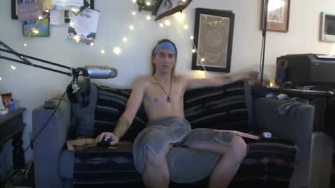 definatelyvegan online show from October 2025 02:09:02 AM