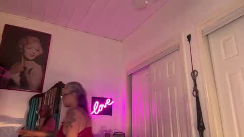 Tori online show from September 2025 04:16:02 AM