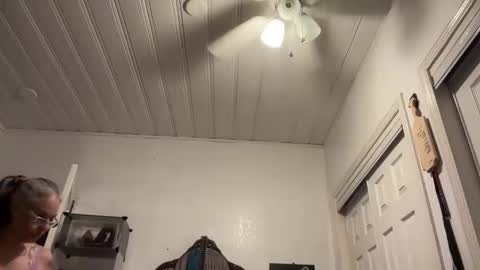 Tori online show from November 2025 01:49:02 AM