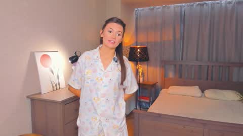 Snapshot of deidreluer chatting on March 2026 07:14:02 AM Laura online show from March 2026 07:14:02 AM