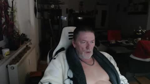 deinprinz2312 online show from January 2026 05:21:02 AM