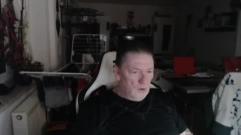 deinprinz2312 online show from January 2026 05:34:02 AM