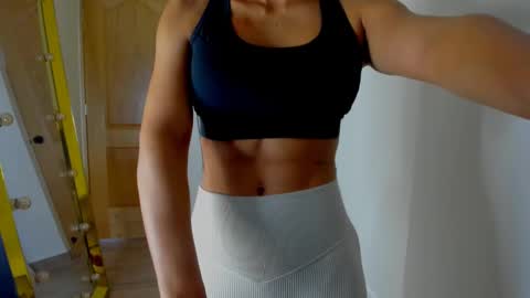 deisymadrid online show from December 2024 08:37:02 PM